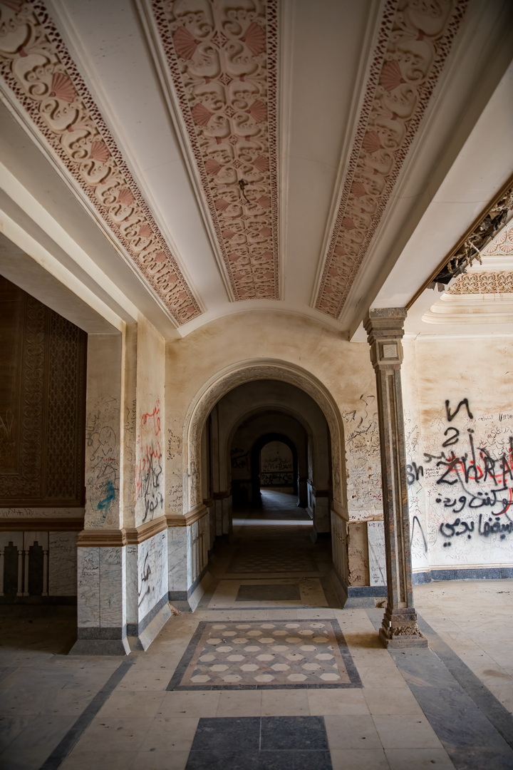 Saddam Hussein Babylon Palace
