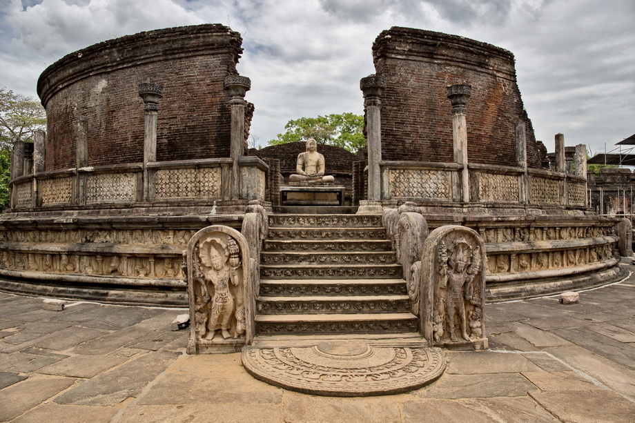 SRI LANKA Archaeological Sites