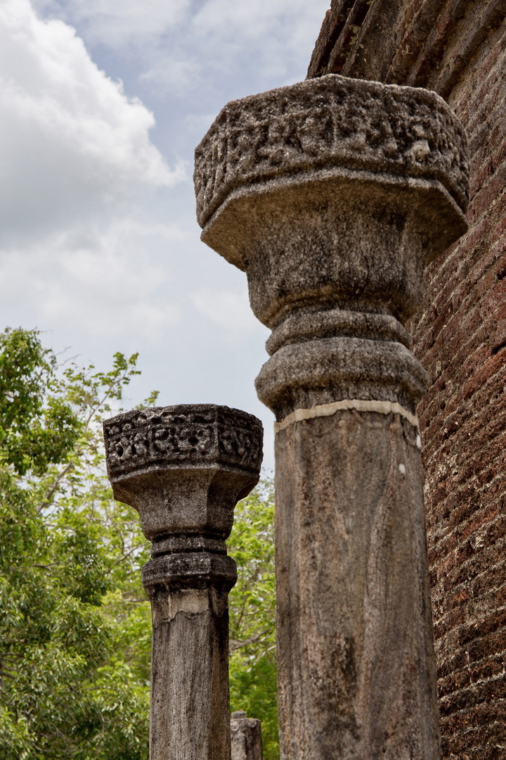 SRI LANKA Archaeological Sites