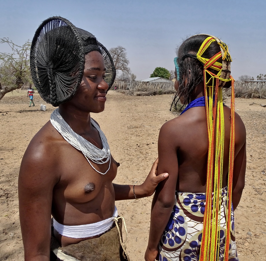 Humbi People