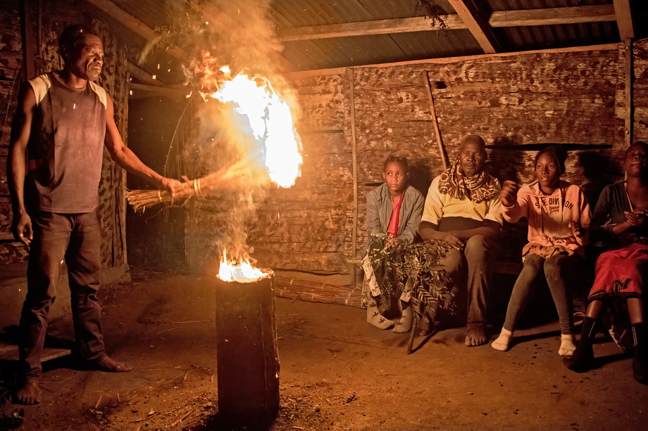 Bwiti ceremonyn (Punu People)