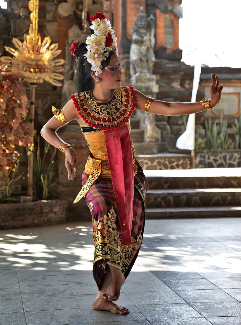 Legong Dance