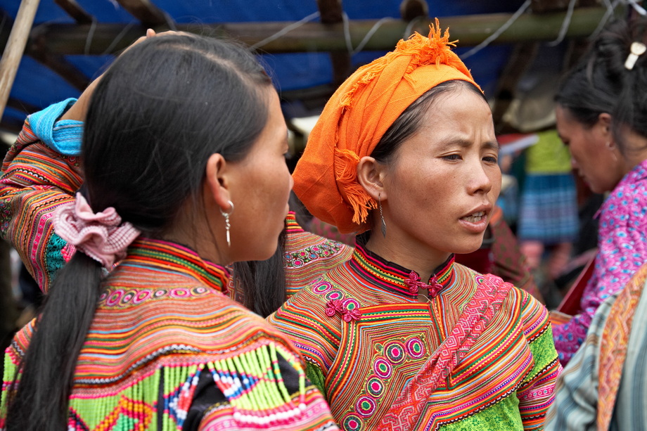 Cao Son Market